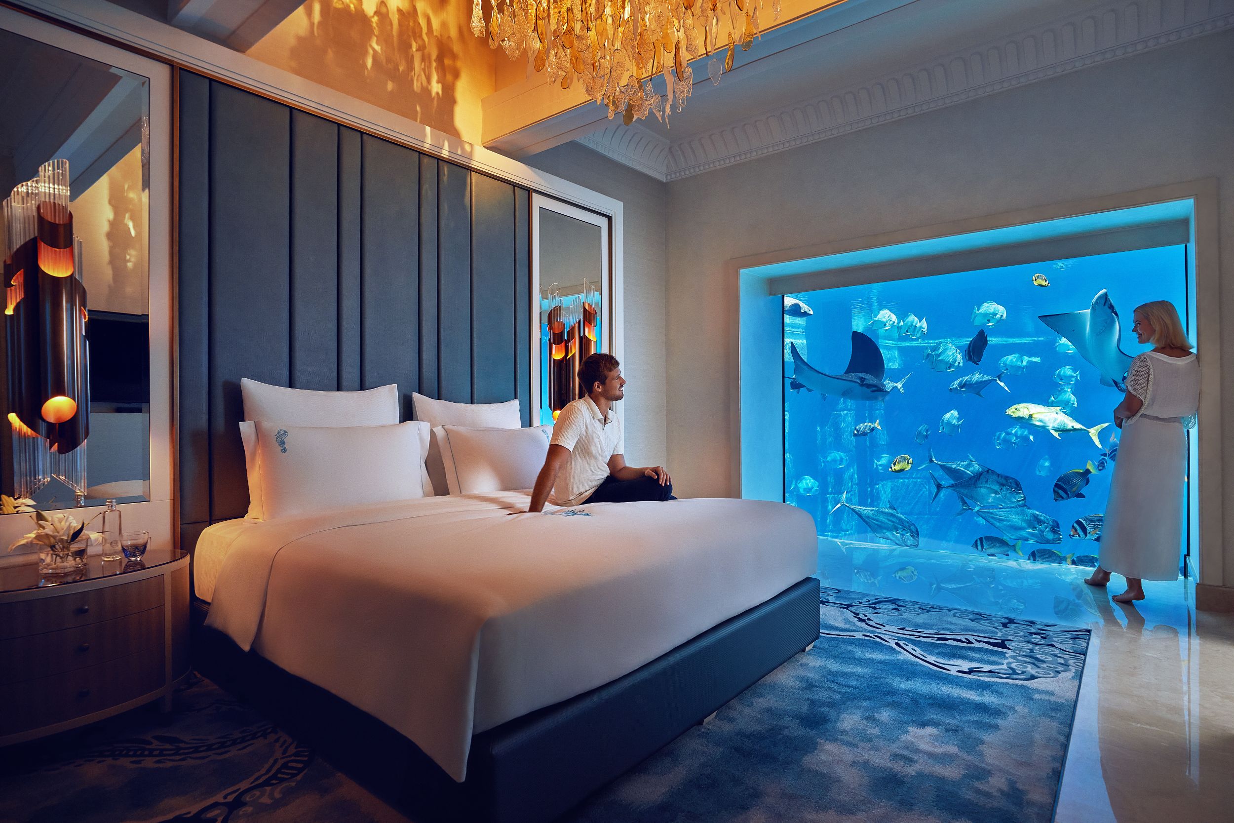 2phy2020.rms_.sig_.underwatersuite.lifestyle.bedroomcouple-mr